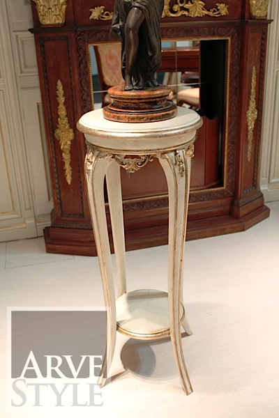 Tavolino porta lampada Baroque