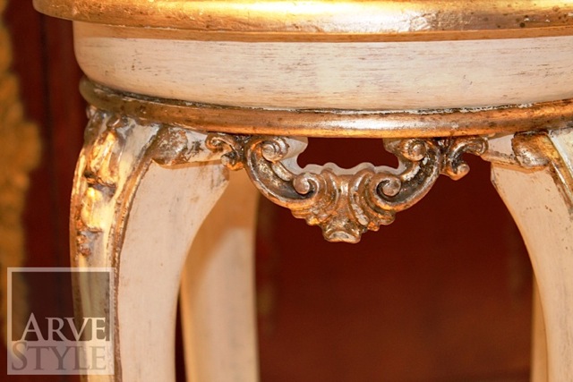 Tavolino porta lampada Baroque